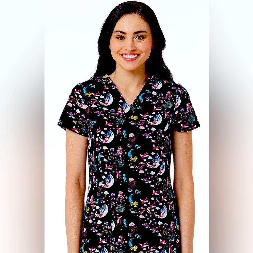 Maevn Scrub Top